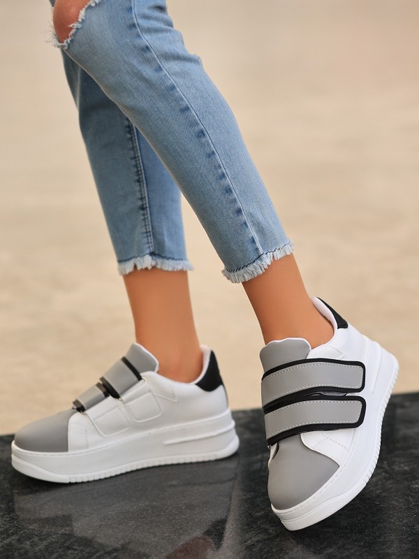 Marx Beyaz Cilt Gri Detaylı Spor Ayakkabı Marx Beyaz Cilt Gri Detaylı Spor Ayakkabı