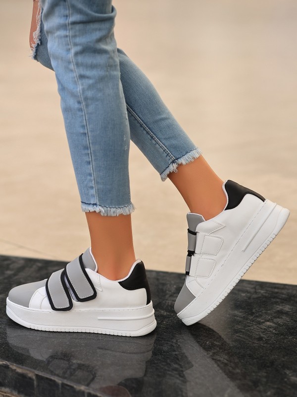 Marx Beyaz Cilt Gri Detaylı Spor Ayakkabı Marx Beyaz Cilt Gri Detaylı Spor Ayakkabı