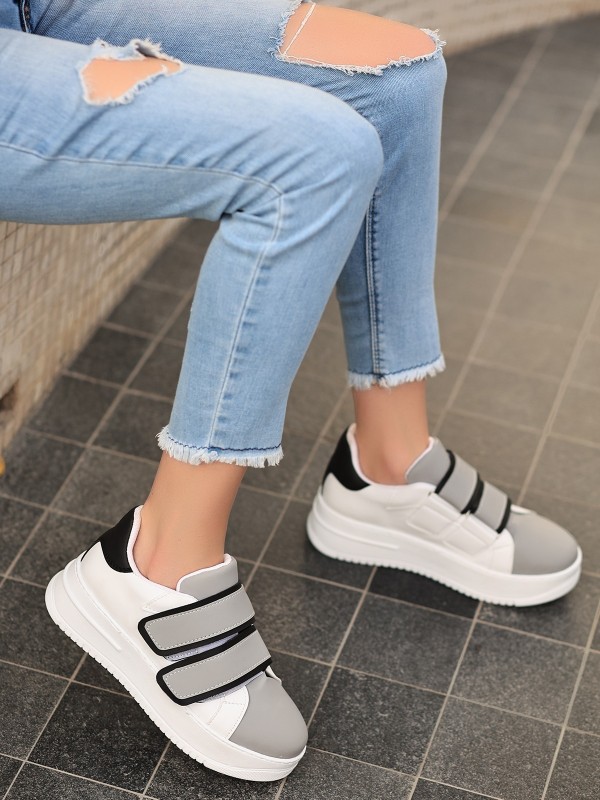 Marx Beyaz Cilt Gri Detaylı Spor Ayakkabı Marx Beyaz Cilt Gri Detaylı Spor Ayakkabı