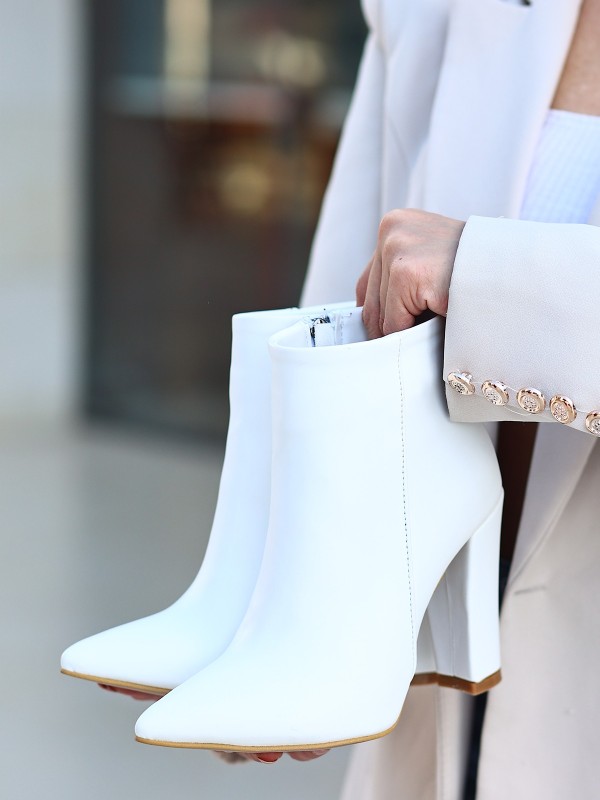 Loora Beyaz Cilt Topuklu Bot