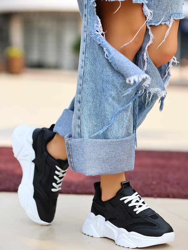 Dica Siyah Cilt Beyaz Tabanlı Bağcıklı Spor Ayakkabı