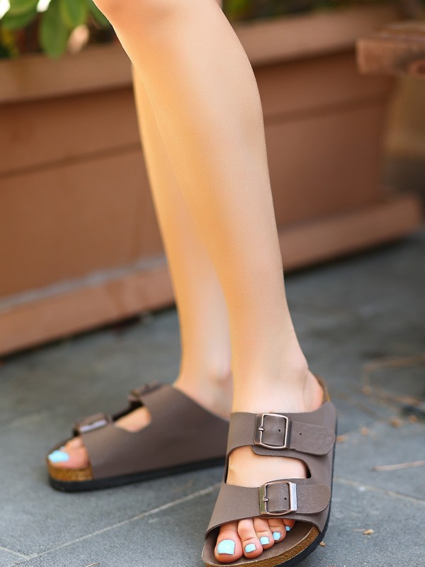 Rıno Kahverengi Nubuk Terlik Rıno Kahverengi Nubuk Terlik