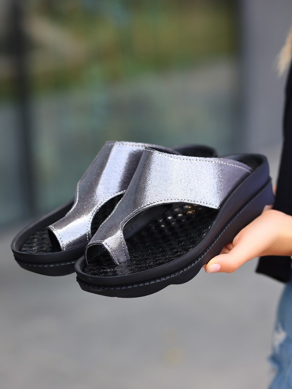 Weno Platin Cilt Simli Terlik