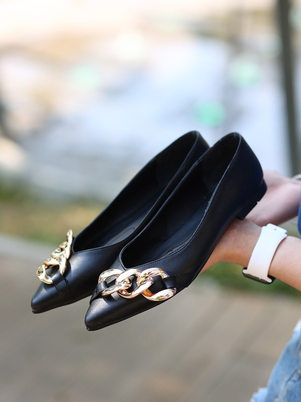 Popi Siyah Cilt Zincirli Babet Ayakkabı Popi Siyah Cilt Zincirli Babet Ayakkabı