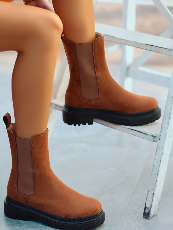 Derla Taba Süet Topuklu Bot