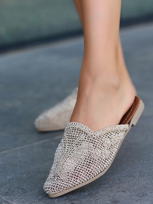 Osse Krem Örgülü Terlik