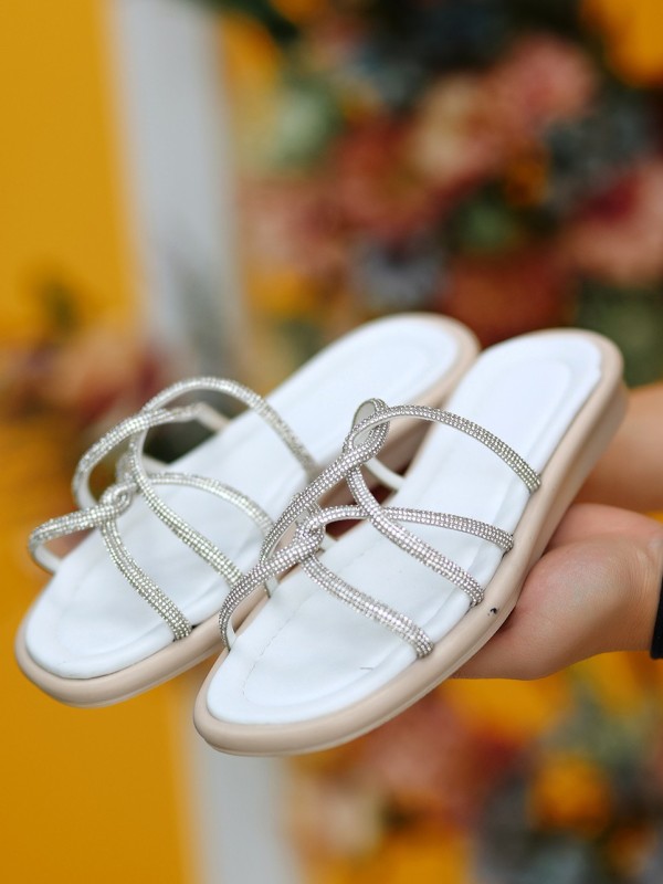 Akki Gümüş Boncuk İşlemeli Terlik