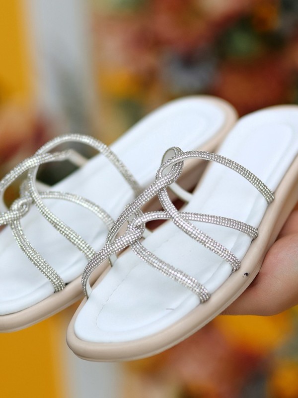 Akki Gümüş Boncuk İşlemeli Terlik