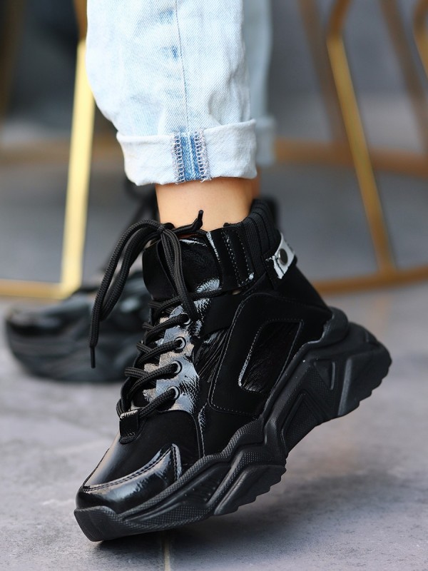 Nolli Siyah Cilt Bağcıklı Bot