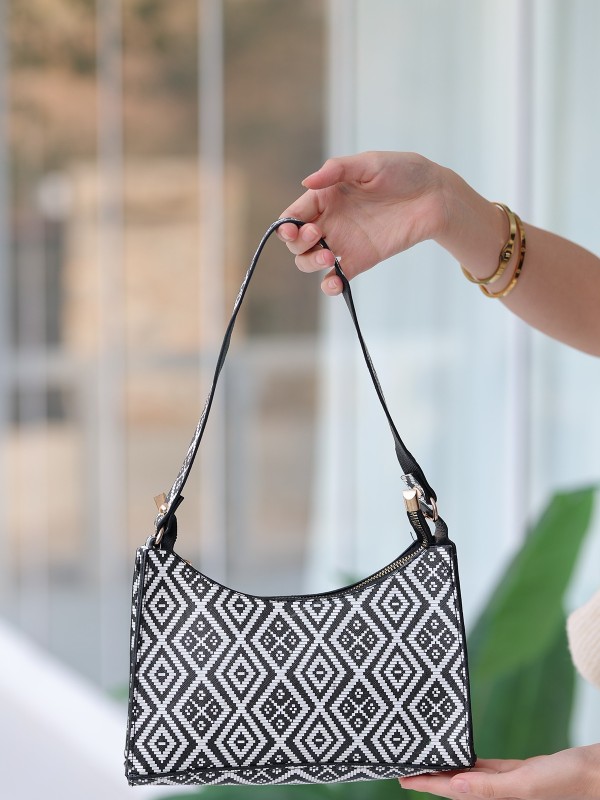 Moga Siyah Beyaz Cilt Çanta Moga Siyah Beyaz Cilt Çanta