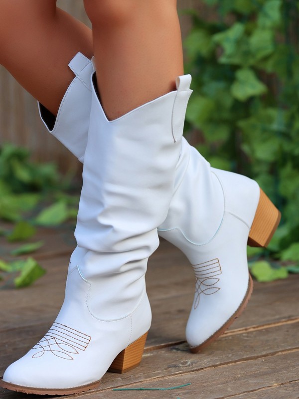 Cayla Beyaz Cilt Topuklu Çizme