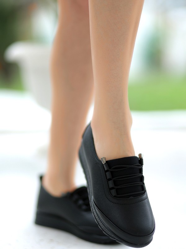 Alva Siyah Cilt Spor Ayakkabı