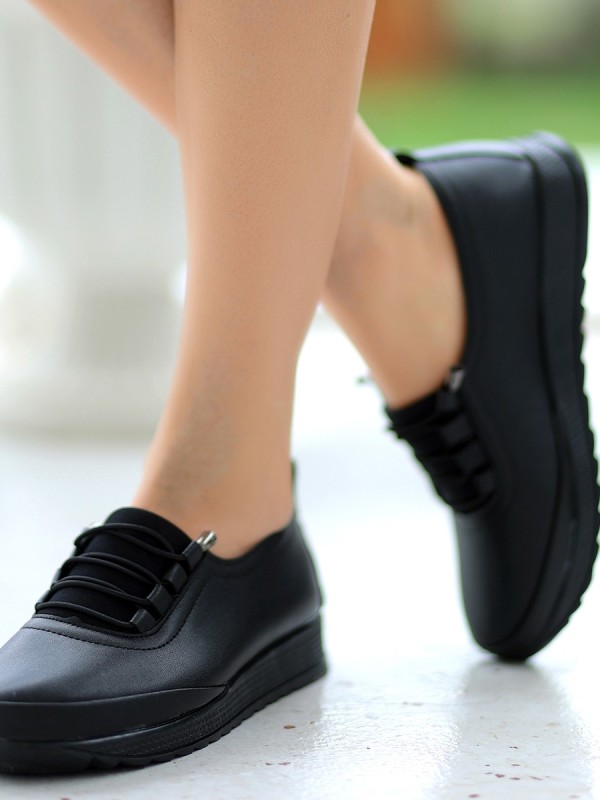 Alva Siyah Cilt Spor Ayakkabı