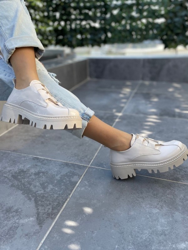 Jenda Bej Rugan Bağcıklı Oxford Ayakkabı Jenda Bej Rugan Bağcıklı Oxford Ayakkabı