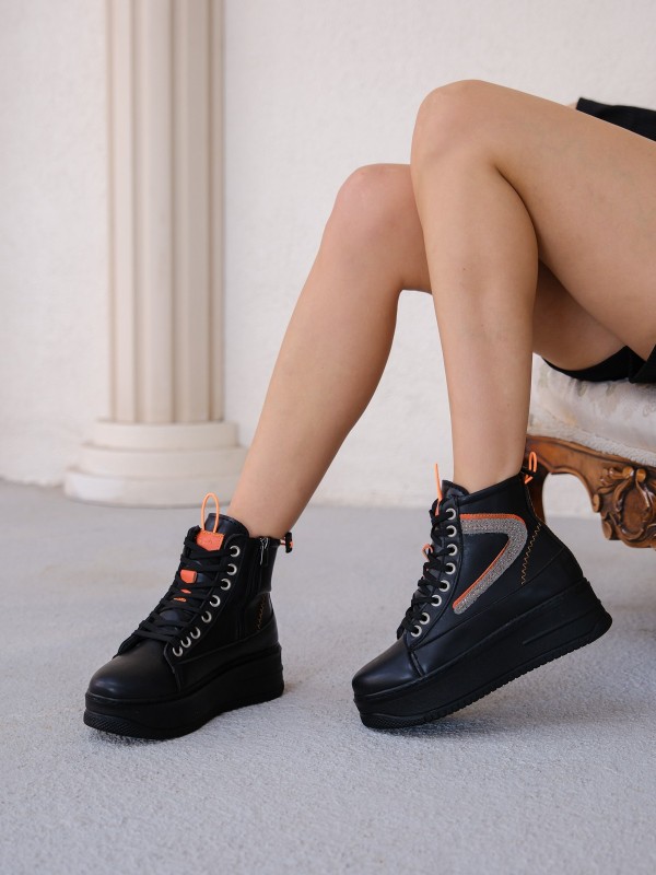 Pone Siyah Cilt Turuncu Detaylı Bağcıklı Bot