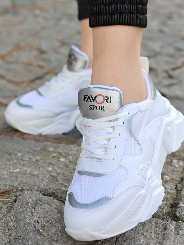 Wita Beyaz Cilt Bağcıklı Spor Ayakkabı