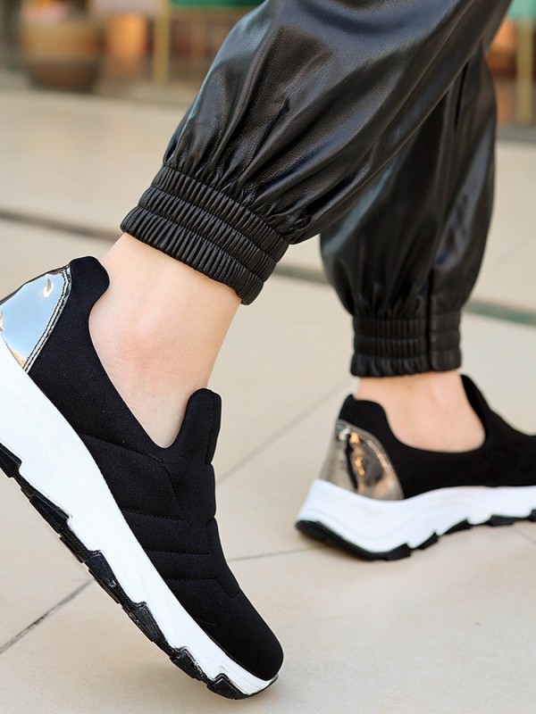 Krista Siyah Streç Spor Ayakkabı Krista Siyah Streç Spor Ayakkabı