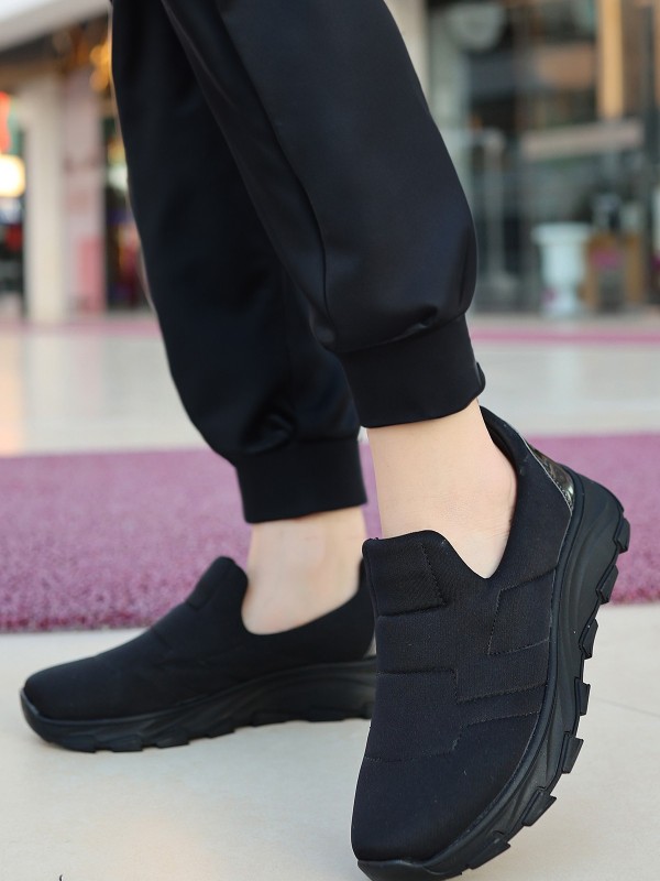 Krista Siyah Streç Siyah Tabanlı Spor Ayakkabı