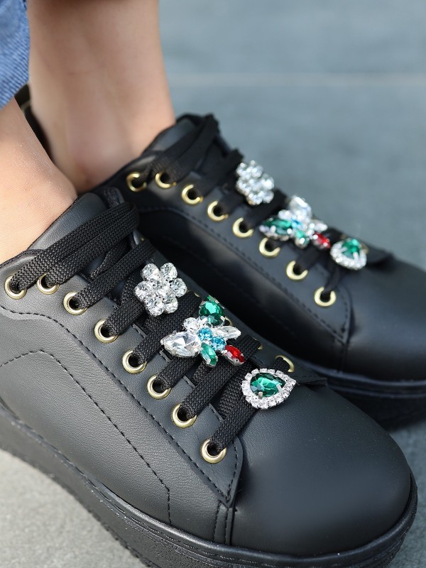 Tenya Siyah Cilt Taşlı Bağcıklı Spor Ayakkabı