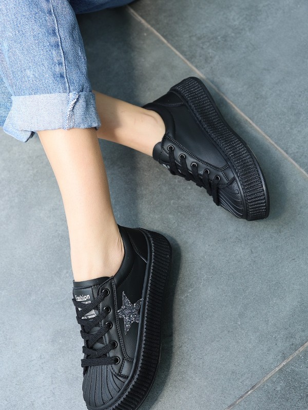 Piata Siyah Cilt Bağcıklı Spor Ayakkabı