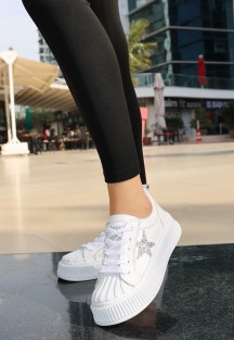 Piata Beyaz Cilt Bağcıklı Spor Ayakkabı