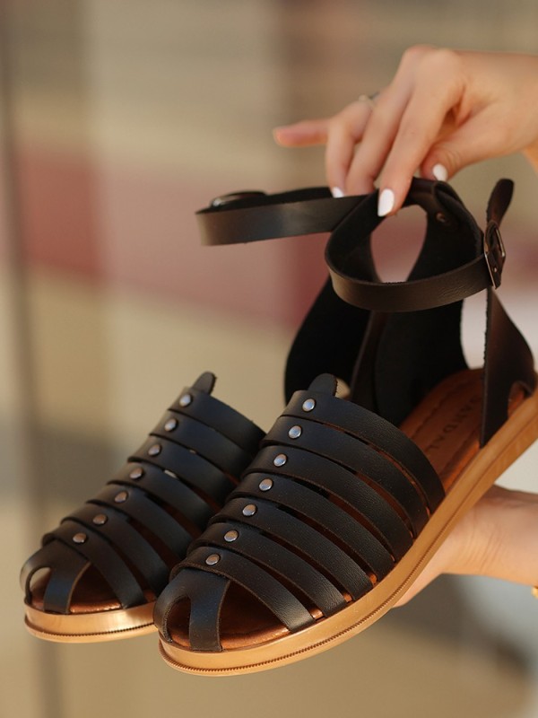 Motali Siyah Deri Sandalet