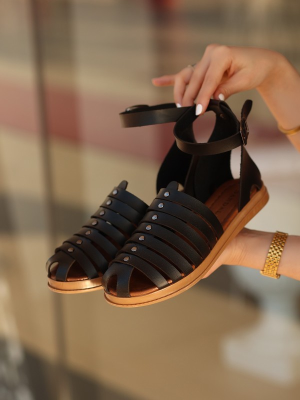 Motali Siyah Deri Sandalet