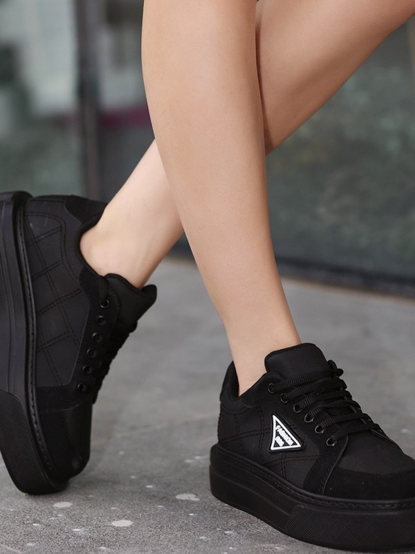 Julya Siyah Cilt Bağcıklı Spor Ayakkabı