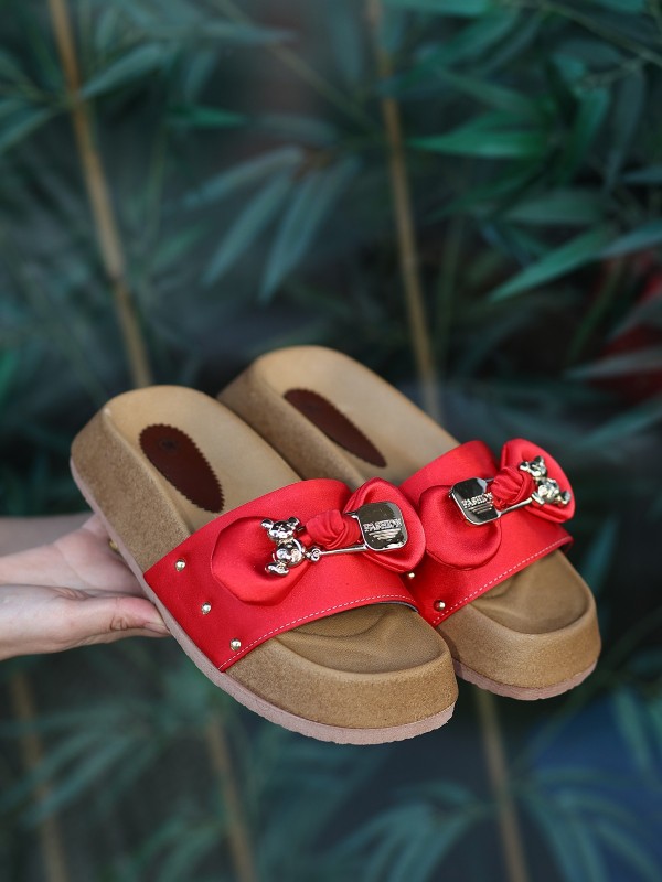 Jude Kırmızı Saten Ayıcıklı Terlik