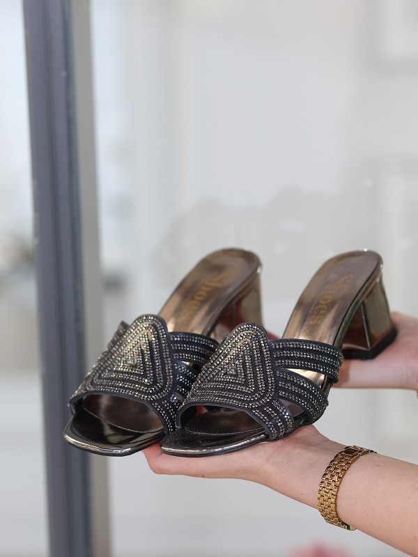 Enda Platin Rugan Topuklu Terlik