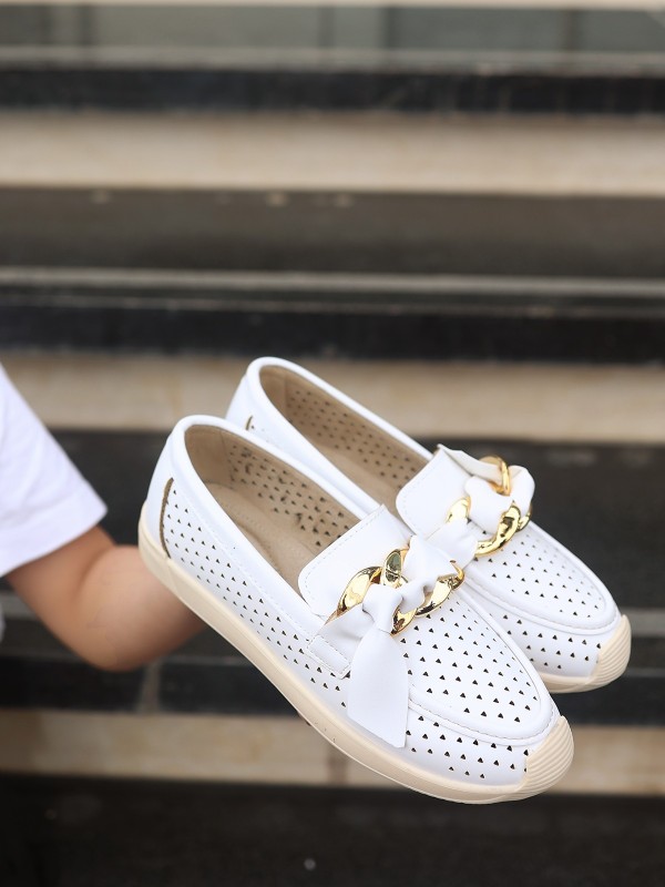 Riwan Beyaz Cilt Babet Ayakkabı Riwan Beyaz Cilt Babet Ayakkabı