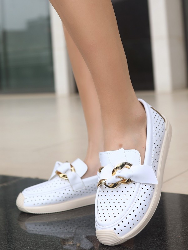 Riwan Beyaz Cilt Babet Ayakkabı Riwan Beyaz Cilt Babet Ayakkabı