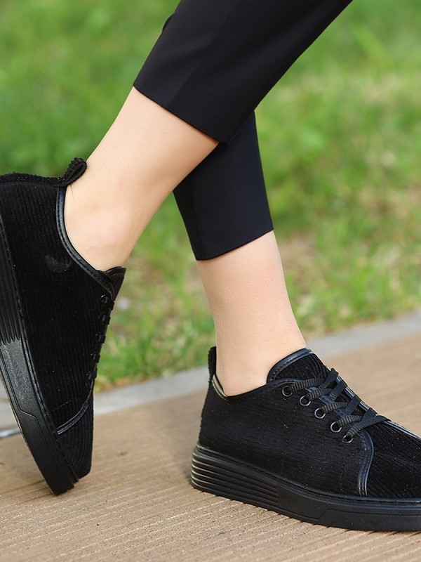 Aprel Siyah Kadife Bağcıklı Spor Ayakkabı Aprel Siyah Kadife Bağcıklı Spor Ayakkabı