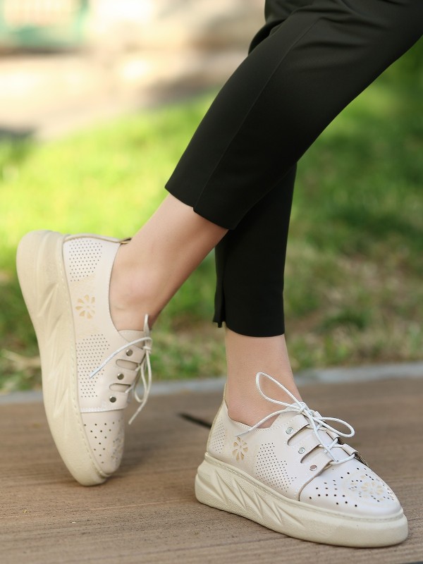 Down Bej Cilt Bağcıklı Spor Ayakkabı