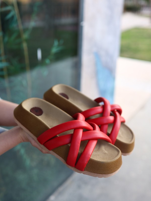 Tenda Kırmızı Cilt Terlik