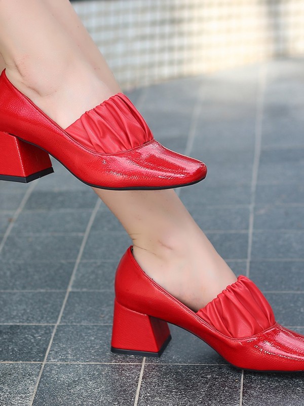 Ketan Kırmızı Rugan Topuklu Ayakkabı Ketan Kırmızı Rugan Topuklu Ayakkabı