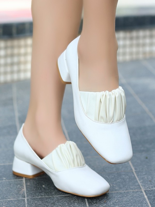 Wetla Beyaz Cilt Topuklu Ayakkabı