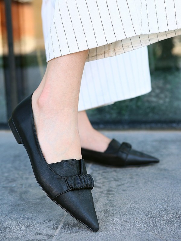 Mirga Siyah Cilt Topuklu Ayakkabı