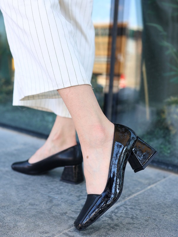 Lidica Siyah Cilt Topuklu Ayakkabı