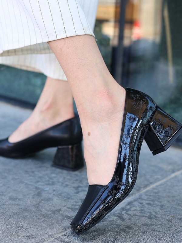 Lidica Siyah Cilt Topuklu Ayakkabı