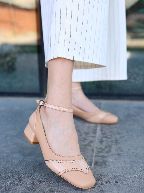 Yanne Krem Cilt Topuklu Ayakkabı