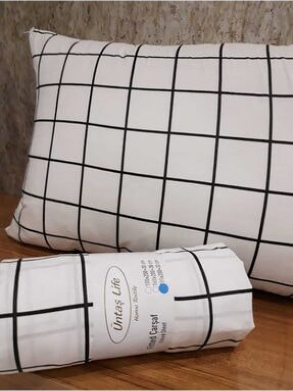 üntaşTek Kişilik Lastikli Çarşaf +1 Adet Yastık Kılıfı Mini Karo Siyah Beyaz Enikaro1